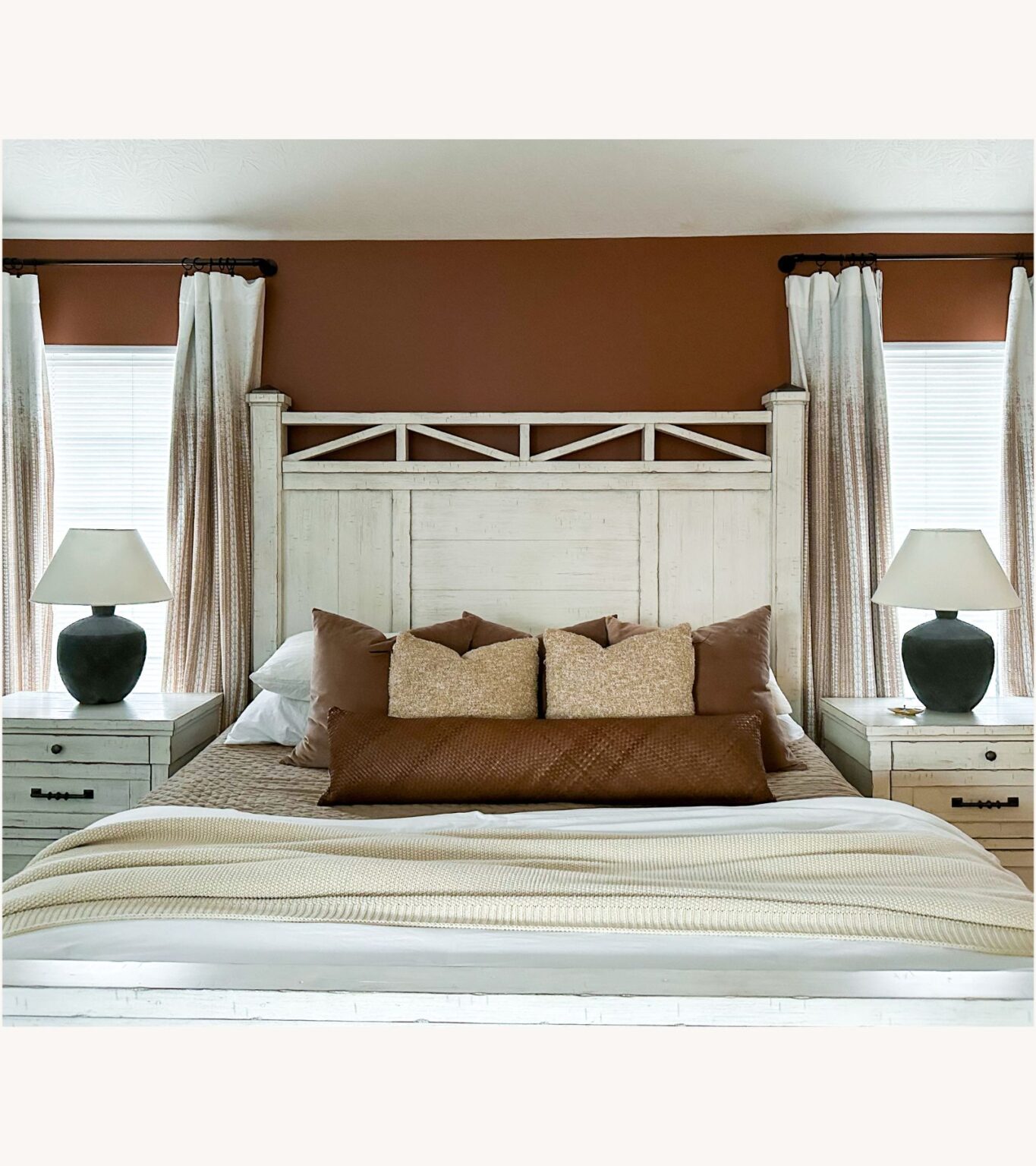 How Tall Should Bedside Lamps Be? (According to Designers) Home By Alley