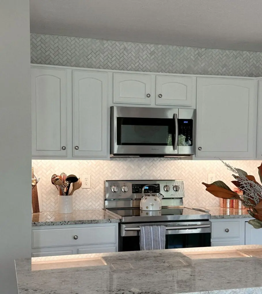 Backsplash for Beginners: How to Install Tile Backsplash Easily - Home By  Alley, image size:910x1024