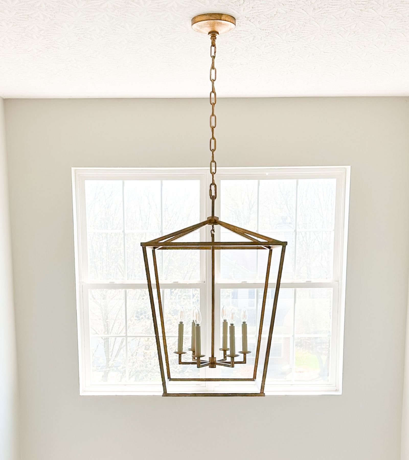 The Perfect Two Story Foyer Chandelier Height Complete Size Guide   Chandelier Centered On Your Foyer Window 