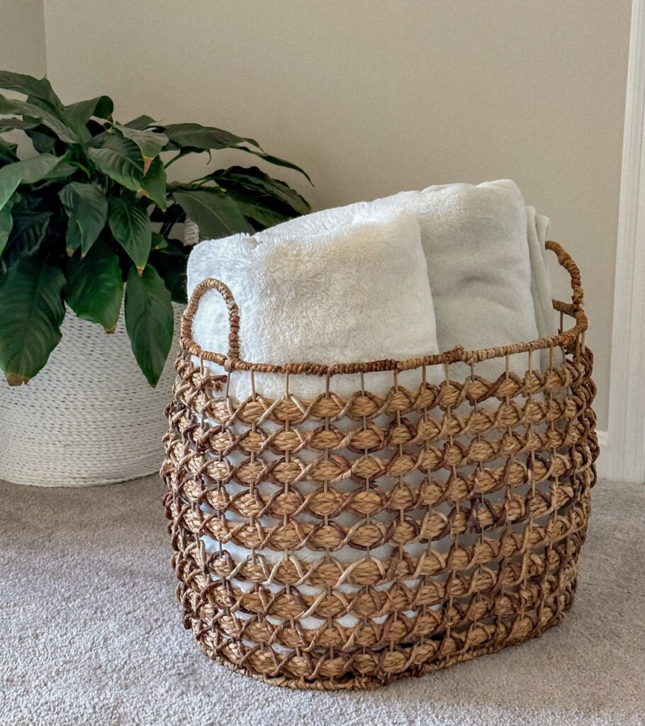 blanket basket ides - how to store blankets