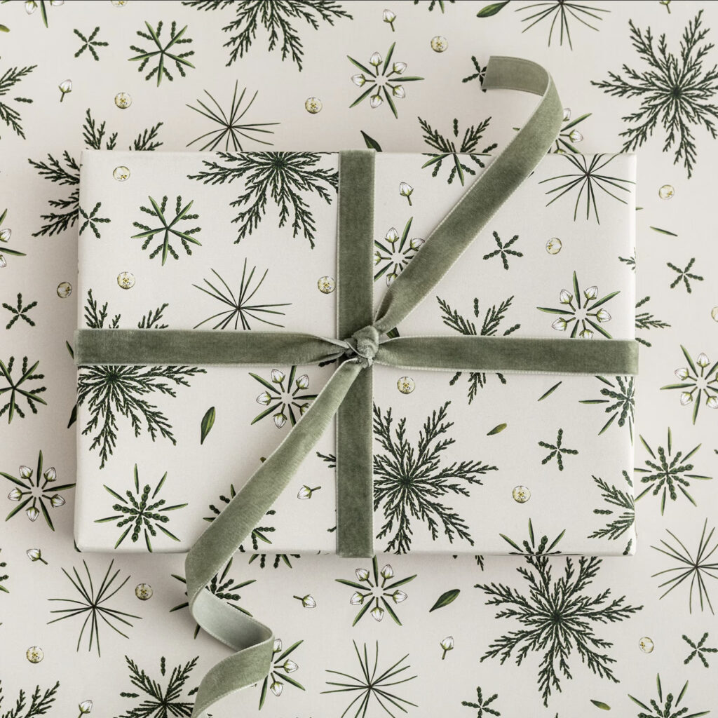 Christmas-Wrapping-Paper-Luxury-Eco-Gift-Wrap-Festive-Foliage