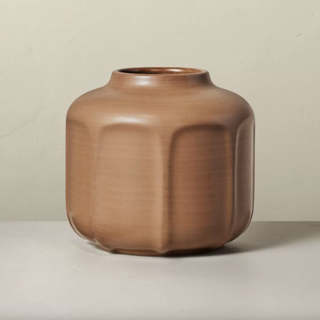 Copper Vase - ideas for decorating kitchen counters