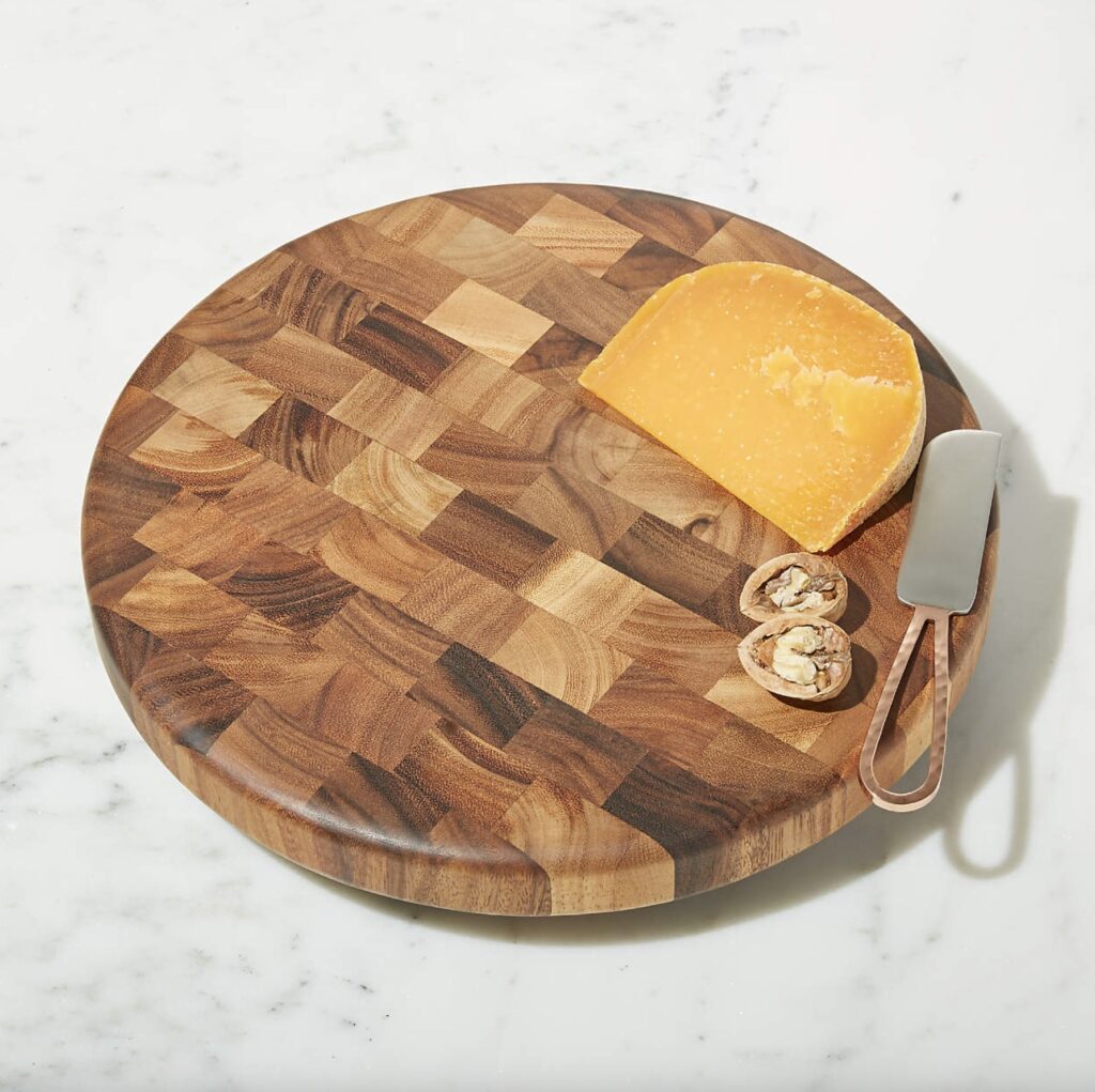 Cool Cutting Board - ideas for decorating kitchen counters