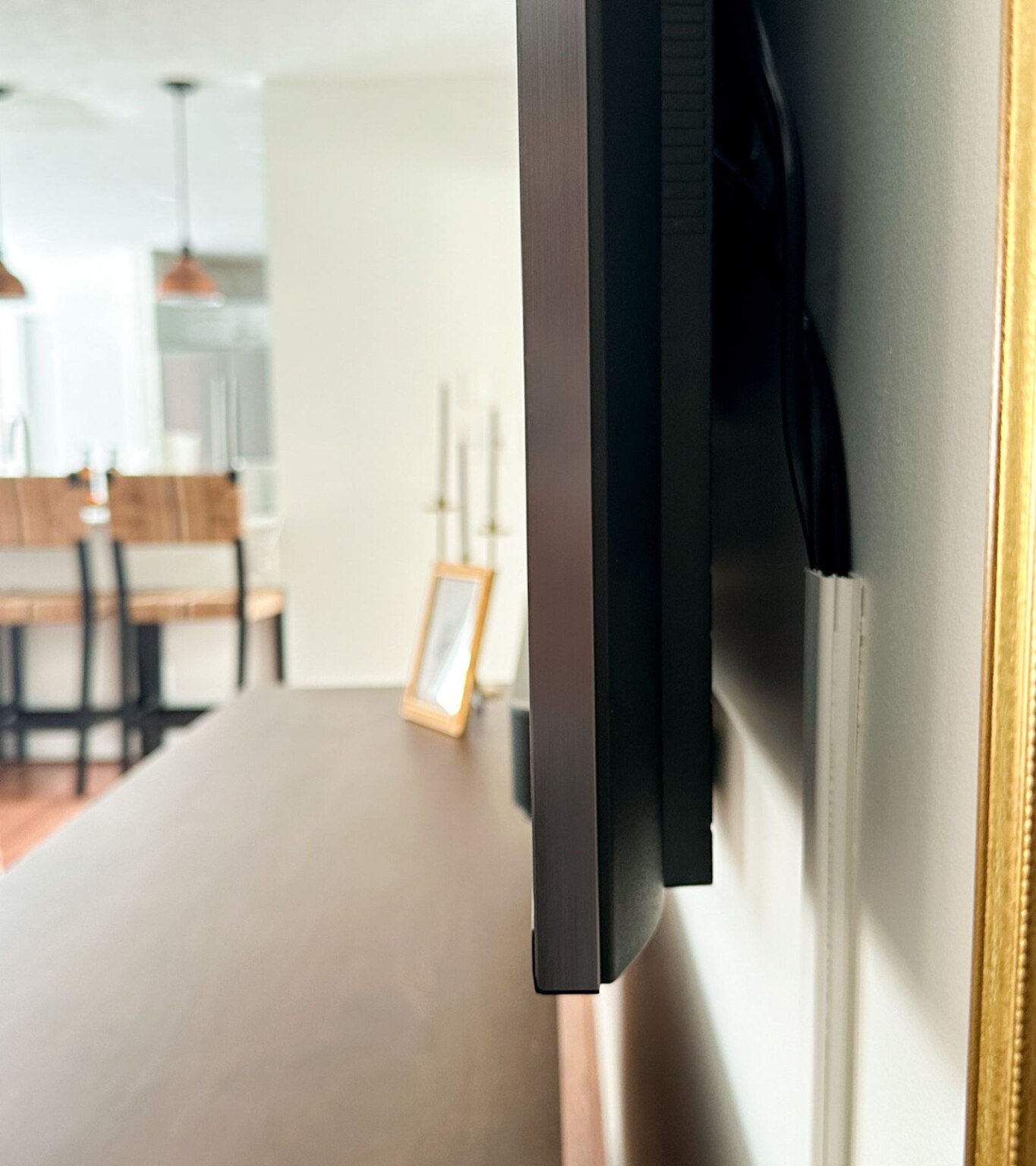 5 Very Sneaky Ways to Hide Wires From Wall Mounted TV - Home By Alley