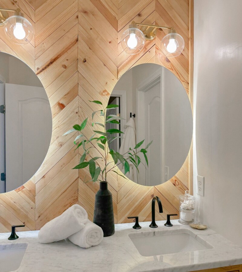 9 “Worth It” Wall-Mounted Lighted Vanity Mirrors for The Ultimate ...